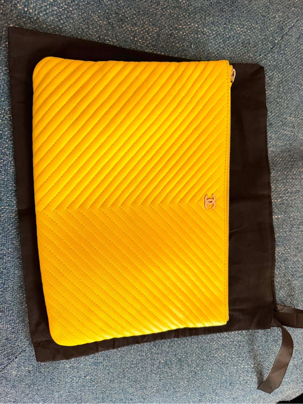 CHANEL Yellow Chevron Quilted Zip Pouch Clutch with CC Logo - Picture 2 of 4